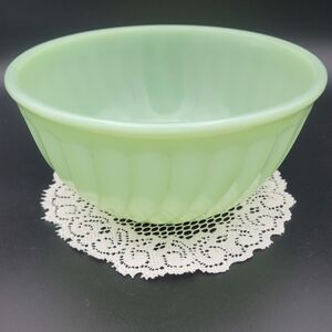 Vintage MCM Retro 50’s Anchor Hocking Fire King Green Jadeite Swirl 8-Inch Bowl